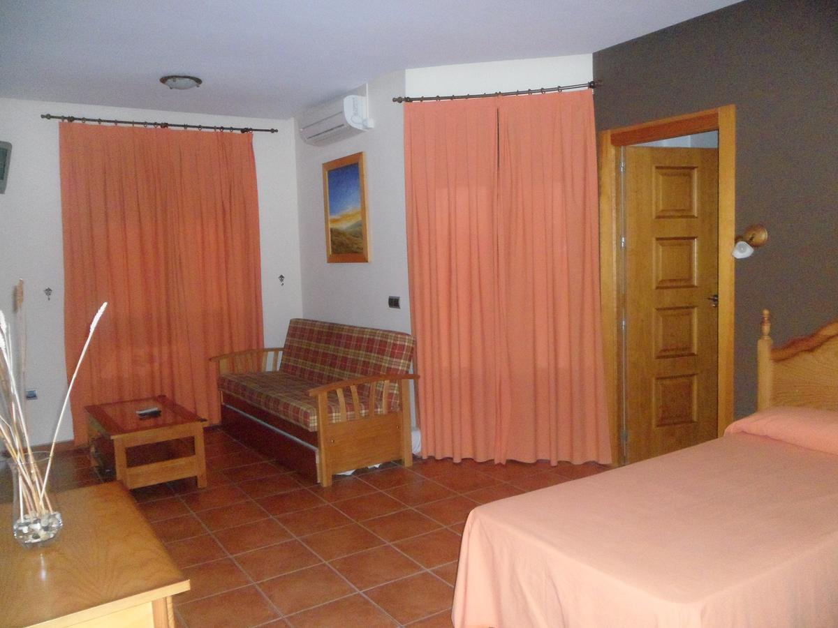Hotel Rural La Encina Almaden Exterior photo
